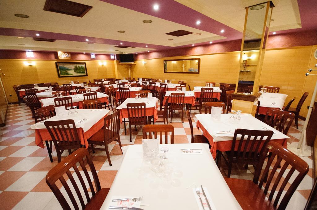 Hostal Restaurante la Trucha Benavente Exterior foto